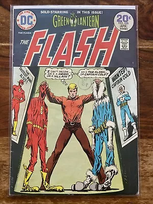 Buy Flash 226. 1974. “Hot-Cold War In Central City”. Green Lantern Appearance. F/VF • 2.99£