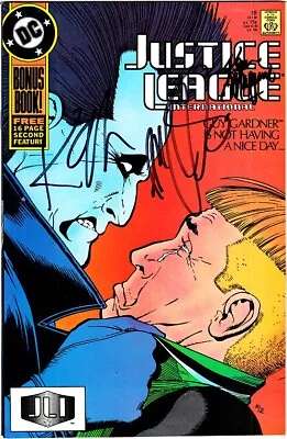 Buy JUSTICE LEAGUE INTERNATIONAL #18 Signed Keith Giffen/J M DeMatteis/Kevin Maguire • 58.24£