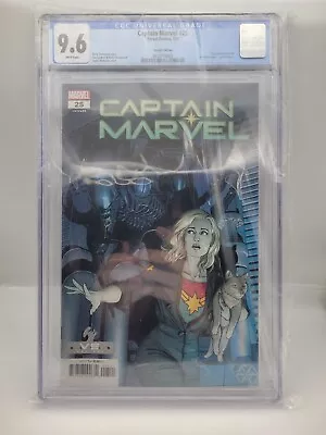 Buy Captain Marvel #25 3/21 VS. Alien Variant Cover CGC 9.6 • 38.83£