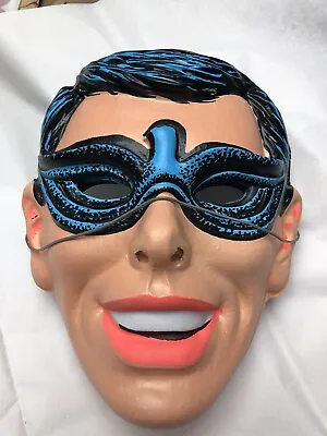 Buy 1960S DC Comics The Boy Wonder Robin Halloween Mask Rare Version NM+  • 29.88£