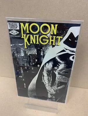 Buy Moon Knight #23 • 13£
