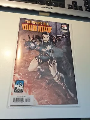 Buy US MARVEL Invincible Iron Man #18 BLACK COSTUME VARIANT COVER • 4.22£