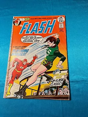 Buy Flash # 211, Dec. 1971, Very Good Condition • 3.73£