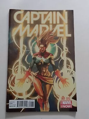 Buy Captain Marvel 1 (2014) Yu Variant  • 19.99£