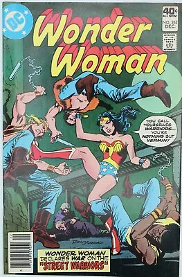 Buy DC Comics Wonder Woman #262 • 38.79£