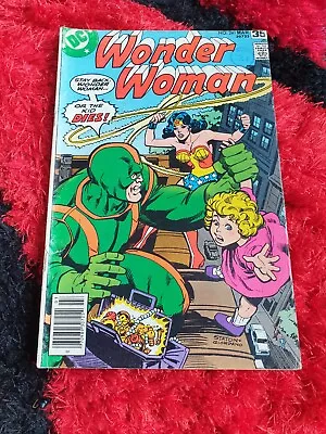 Buy Wonder Woman No 241 Dc Comic Good Condition • 10£