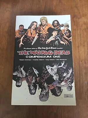 Buy The Walking Dead Compendium 1 • 20£
