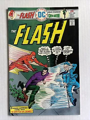 Buy Flash #238 DC Comic 1975 • 2.33£