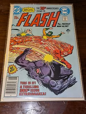 Buy The Flash #300 25th Anniversary Issue Rogue’s Gallery Wraparound Cvr. VF 1981 DC • 6.98£