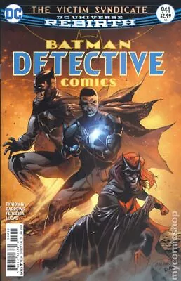 Buy Detective Comics #944A Martinez VG 2017 Stock Image Low Grade • 2.10£