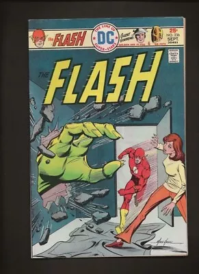 Buy The Flash 236 VF- 7.5 Hi-Res Scans • 6.99£