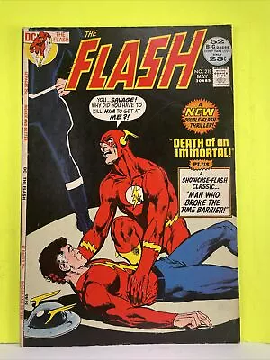 Buy KEY:  52-Page Giant THE FLASH #215  NEAL ADAMS Cover!  JAY GARRICK Story! • 27.18£